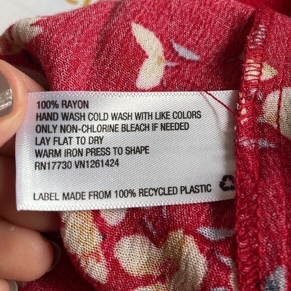 🤩3 for $30 Bundle Deal🤩
NWOT Xhilaration strappy red floral sundress - Picture 7 of 7